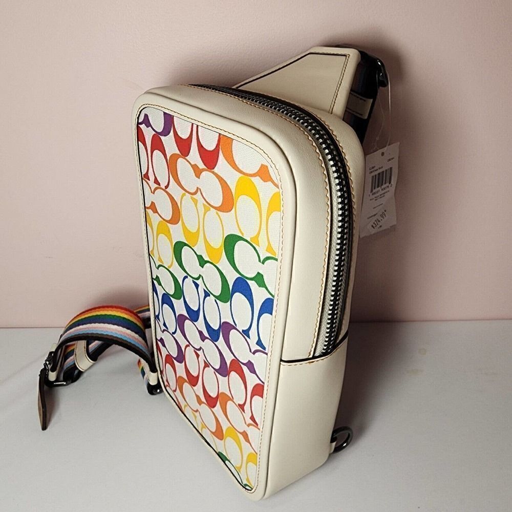 NWT Coach CJ581 MEN'S Sullivan Pack In Rainbow Signature Canvas - Picture 2 of 7